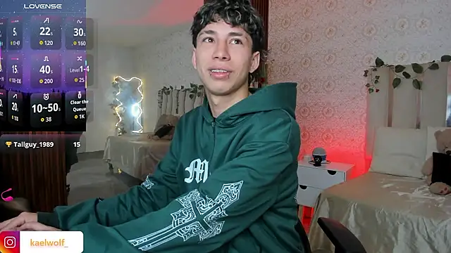 kaelwolf tay online show from February 2026 07:21:02 PM