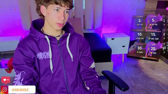 kaelwolf tay online show from April 2026 03:24:01 PM