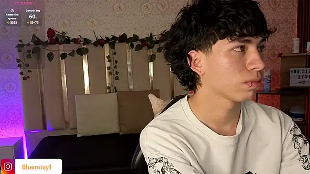 kaelwolf tay online show from February 2026 07:27:01 PM