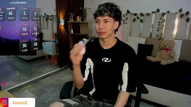 kaelwolf tay online show from January 2026 07:12:01 PM