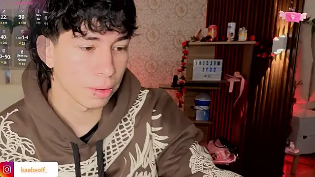 kaelwolf tay online show from February 2026 07:37:01 PM