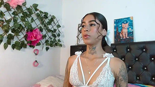 Ameliejoness  online show from February 2026 06:29:02 PM