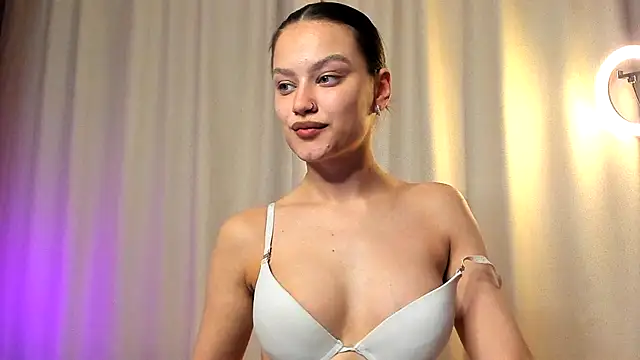  CamillaStar  online show from November 2025 10:30:01 PM