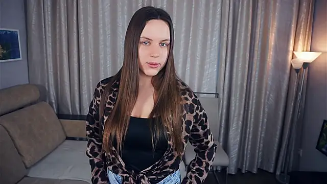 SanoraVillnave online show from November 2025 06:24:02 AM