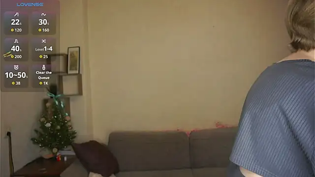 ToyaPletz online show from April 2026 07:06:02 PM