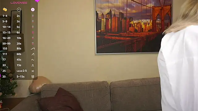 ToyaPletz online show from February 2026 06:10:02 PM