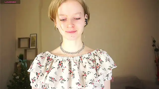 ToyaPletz online show from March 2026 04:19:02 PM