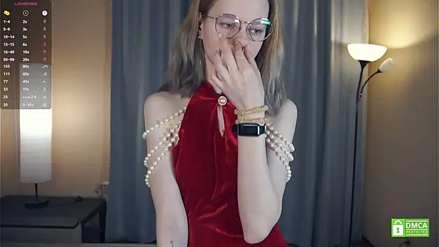 ToyaPletz online show from January 2026 07:09:01 PM