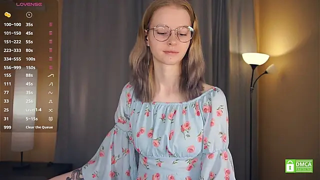 ToyaPletz online show from December 2025 08:12:02 PM