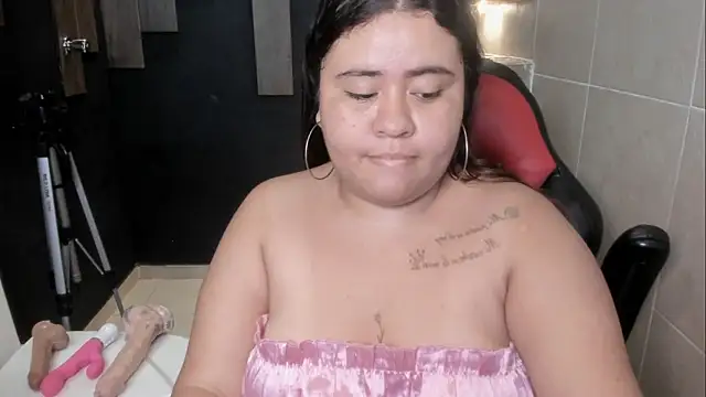 Danna Keys online show from July 2026 11:27:02 PM