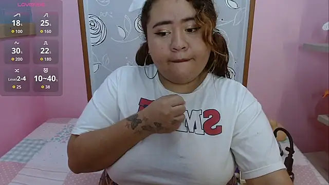 Snapshot of Danna_Keys chatting on November 2025 06:41:01 PM Danna Keys online show from November 2025 06:41:01 PM