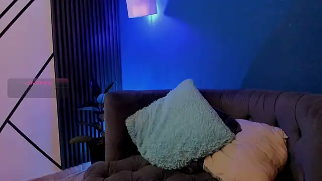 IAN LEIN online show from November 2025 03:18:01 AM