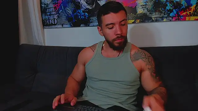 owen seth1 online show from December 2025 01:55:02 AM