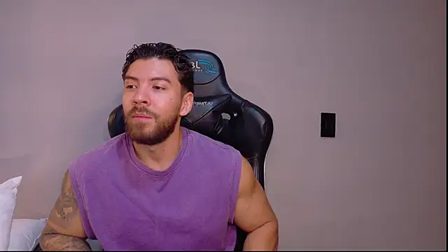 owen seth1 online show from May 2026 12:10:02 AM