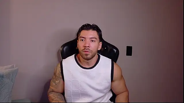 owen seth1 online show from June 2026 11:09:01 PM