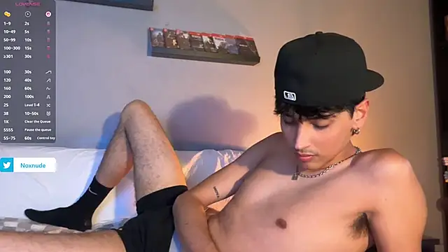 Snapshot of noxnude chatting on June 2026 10:40:02 PM noxnude online show from June 2026 10:40:02 PM