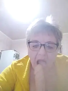 Snapshot of MillanaOcean chatting on November 2025 09:26:02 PM MillanaOcean online show from November 2025 09:26:02 PM