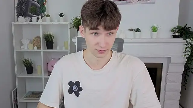 Maxwellchiik online show from November 2025 12:38:02 PM