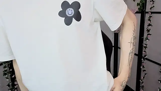 Maxwellchiik online show from November 2025 08:42:02 PM