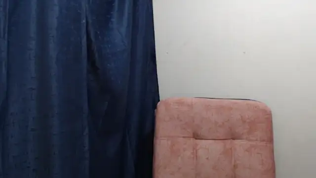 Paolahotty online show from December 2025 11:49:02 PM