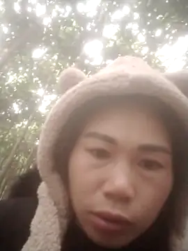 Snapshot of meganmeo chatting on December 2025 12:21:02 AM meganmeo online show from December 2025 12:21:02 AM