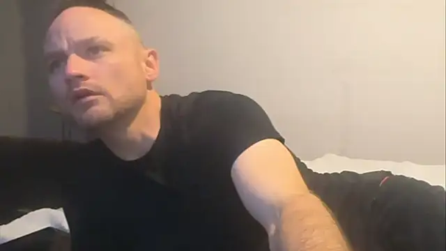 Snapshot of famous1tad chatting on January 2026 07:23:02 AM famous1tad online show from January 2026 07:23:02 AM