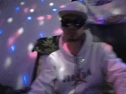 Snapshot of Chakalito123 chatting on February 2026 05:45:02 PM Chakalito123 online show from February 2026 05:45:02 PM