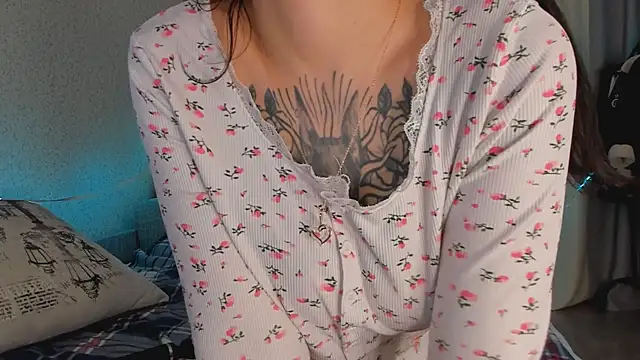 SakuraVibe online show from November 2025 03:34:02 PM