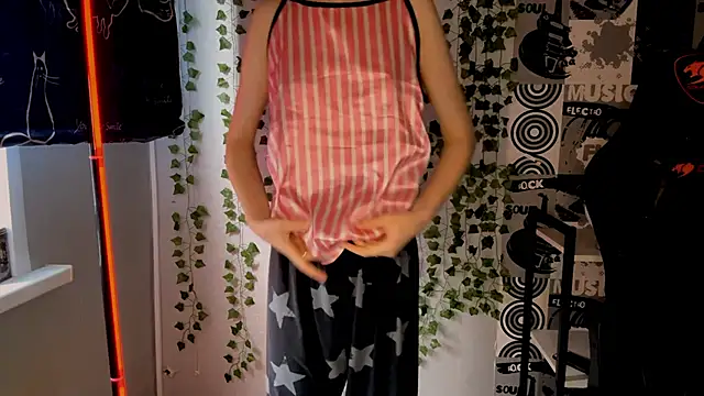 helgicuteness online show from February 2026 11:54:01 AM