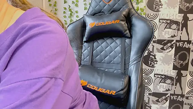 helgicuteness online show from January 2026 10:41:02 AM