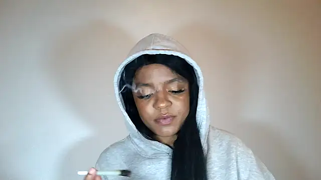 Snapshot of xoeewinters chatting on December 2025 01:48:02 AM xoeewinters online show from December 2025 01:48:02 AM