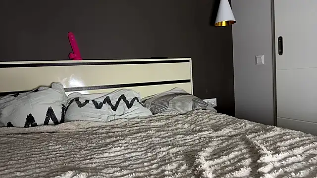 stellaqt online show from December 2025 03:51:02 PM