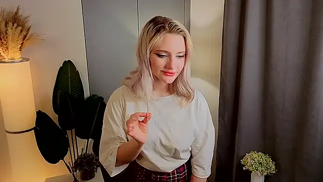 Snapshot of DorthaDunt chatting on November 2025 11:27:02 PM DorthaDunt online show from November 2025 11:27:02 PM