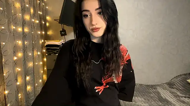 Meowluly online show from December 2025 09:09:02 PM