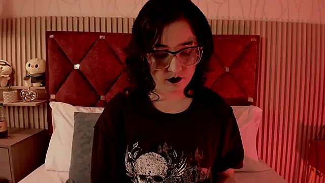 Kiri Velvet online show from May 2026 08:48:02 PM