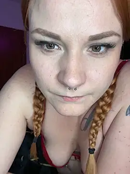 Fiebie licios online show from December 2025 09:03:02 AM