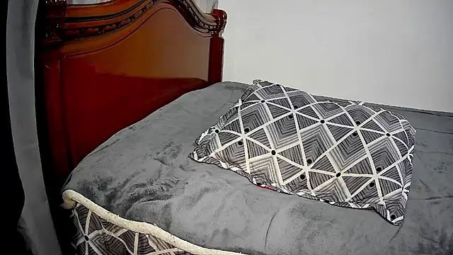 HouseOfHeat online show from February 2026 04:46:01 AM