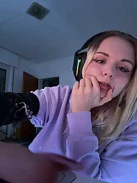 OfflineLizzy online show from March 2026 02:50:02 AM