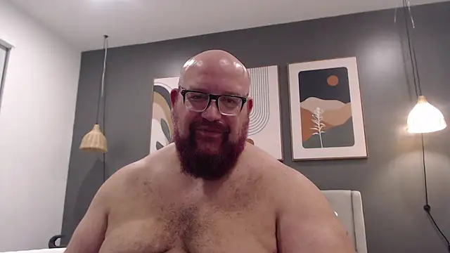 BigBearforCuddles online show from April 2026 02:45:02 AM