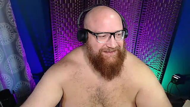 Snapshot of BigBearforCuddles chatting on November 2025 07:36:01 PM BigBearforCuddles online show from November 2025 07:36:01 PM