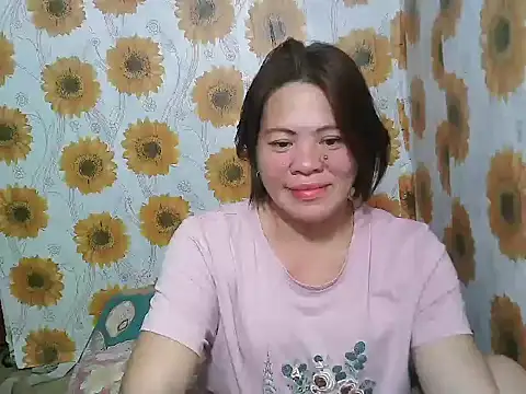 Smilinglovely online show from January 2026 01:04:02 PM