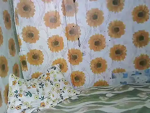 Smilinglovely online show from March 2026 06:21:02 PM