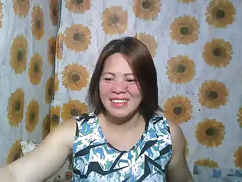 Smilinglovely online show from March 2026 06:53:02 AM