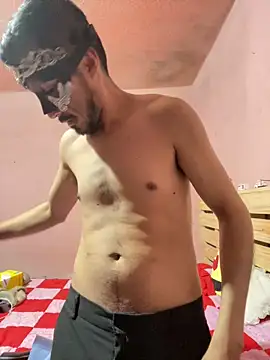 maxitravieso online show from April 2026 11:52:01 PM