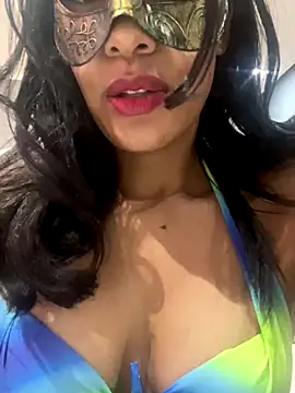 LunnaMaska online show from December 2025 02:40:01 PM