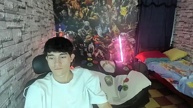 jay orange online show from December 2025 10:45:02 PM