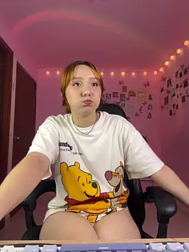 Davne  online show from April 2026 10:49:02 PM