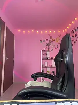 Davne  online show from March 2026 08:55:01 PM