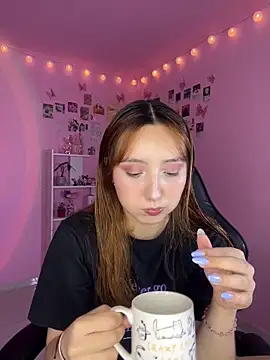 Davne  online show from February 2026 10:52:02 PM