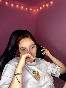 Davne  online show from December 2025 10:42:02 AM